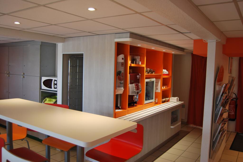 Premiere Classe Vannes Bagian luar foto